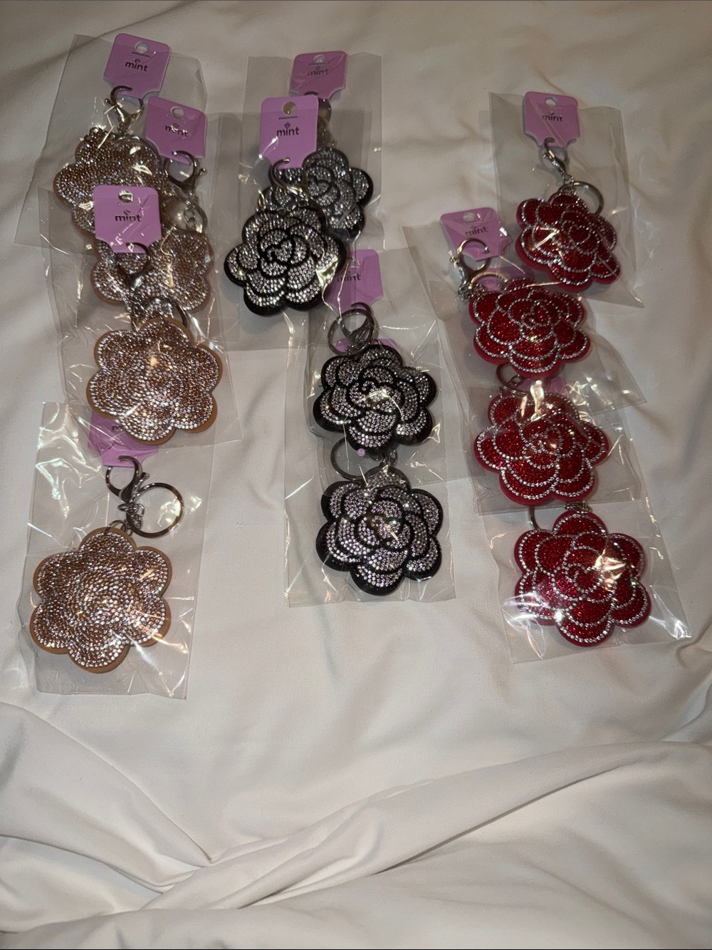 Mint Floral Sequin Keychain Set - Gold, Black, Red